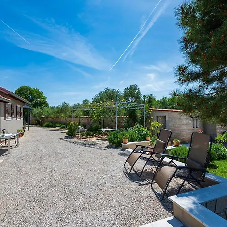 1 Bedroom Awesome In Semesterbostad *