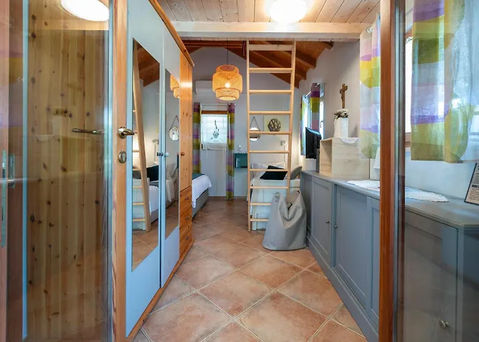 1 Bedroom Awesome In Σπίτι διακοπών