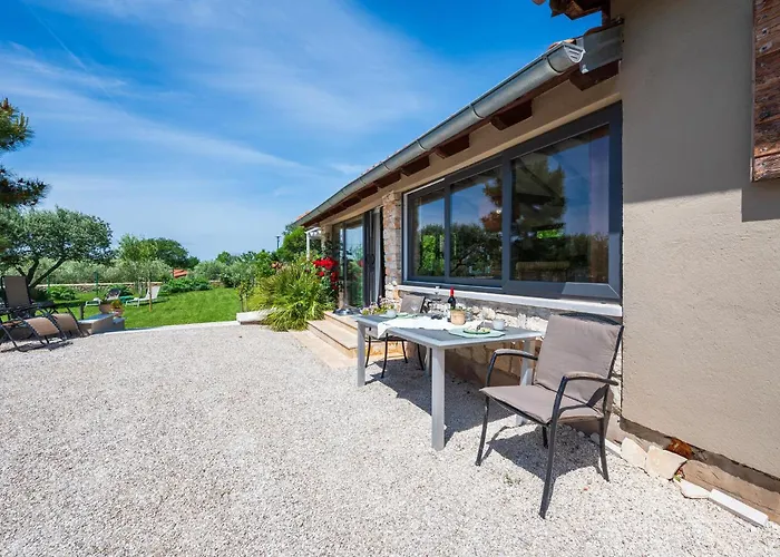 1 Bedroom Awesome In *