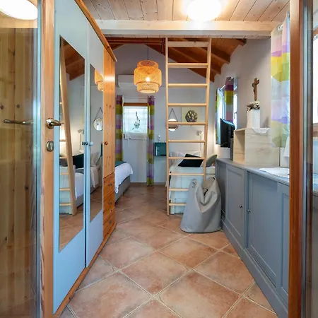 1 Bedroom Awesome In Holiday home