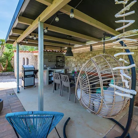 Holiday home 1 Bedroom Awesome In