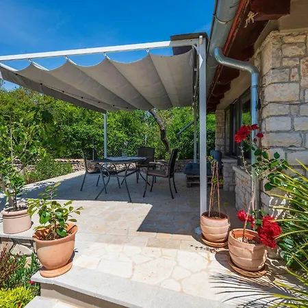 1 Bedroom Awesome In